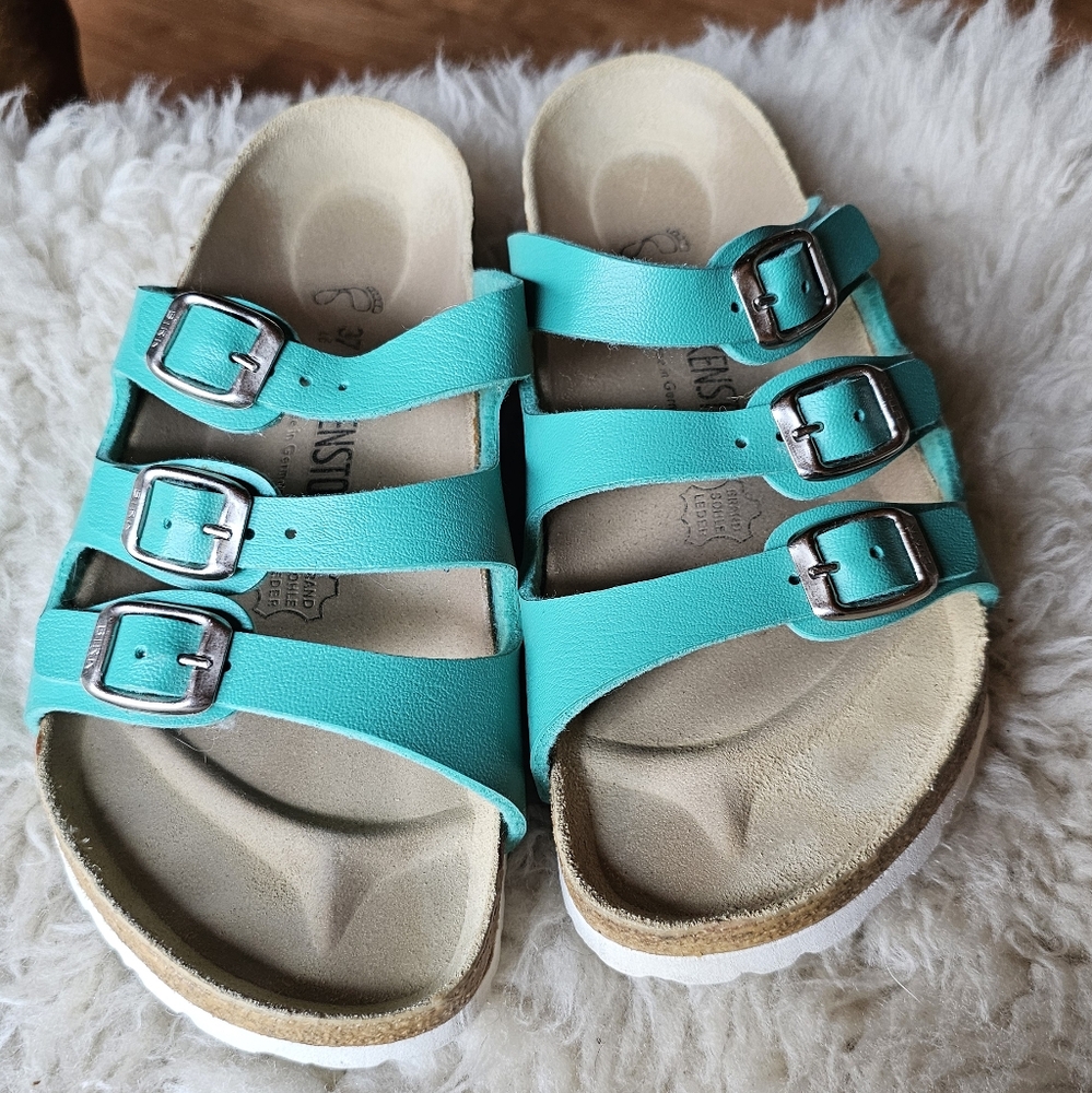 Turquoise Birkenstock size 37 three strap sandal white soles